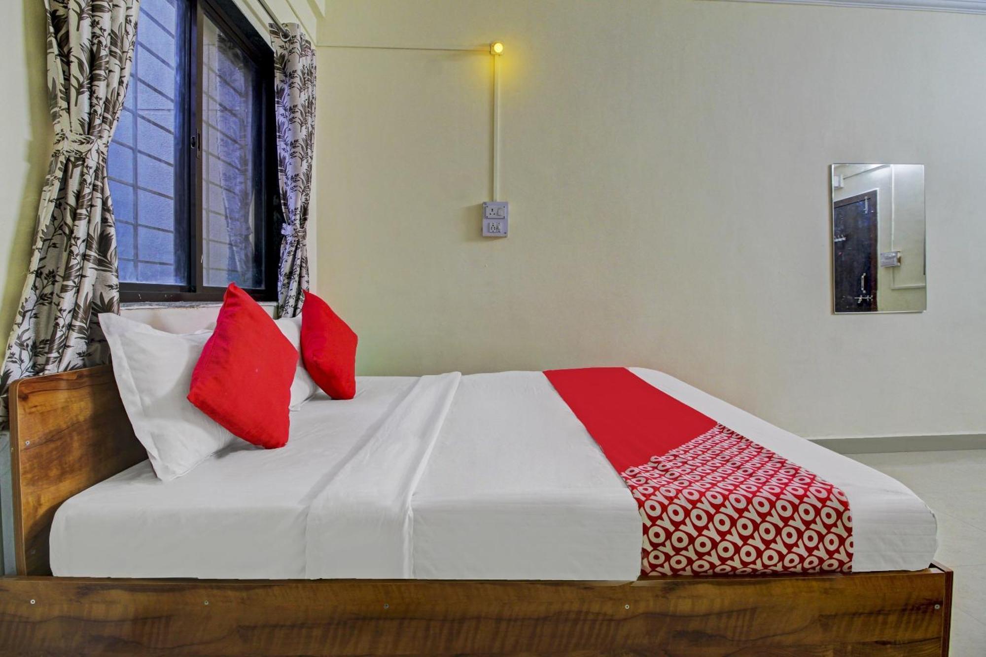 Hotel O Sai Executive Lodging Yerandwane Exterior photo